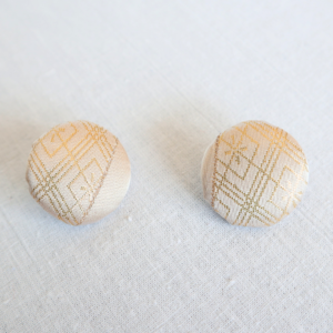 kimono button earrings pure gold thread